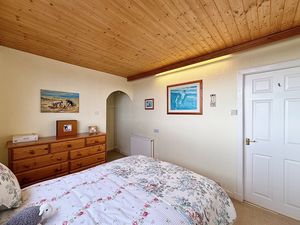 Photo 22- click for photo gallery